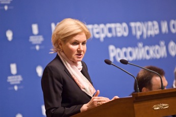 Голодец: лишение «богатых» стариков пенсий не обсуждается