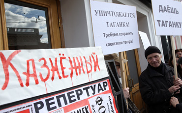 “Липко, душно и тошно”