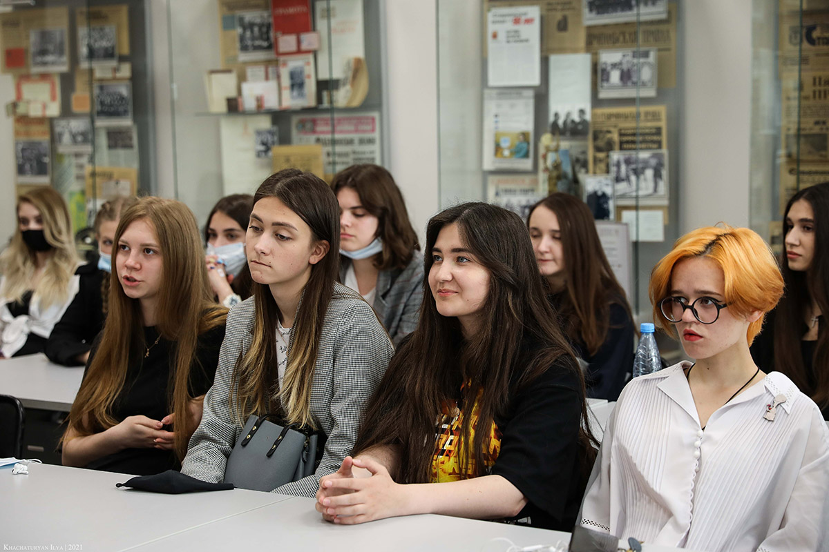 "Жизнь измеряется делами, а не годами" "Жизнь измеряется делами, а не годами"