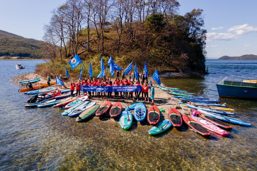 SUP-флешмоб во Всемирный день борьбы профсоюзов за достойный труд