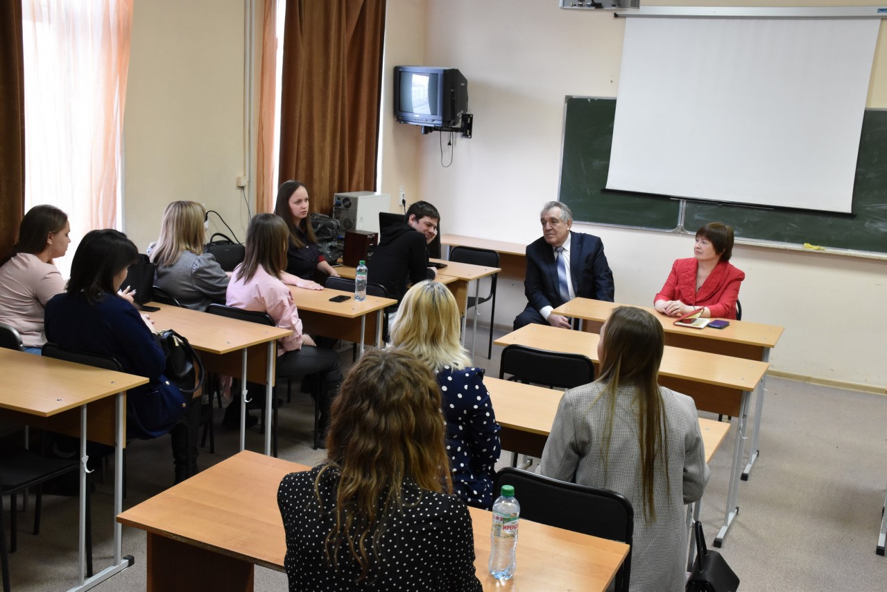 Сессия областного "Клуба молодых педагогов" Связь поколений Сессия областного "Клуба молодых педагогов" Связь поколений