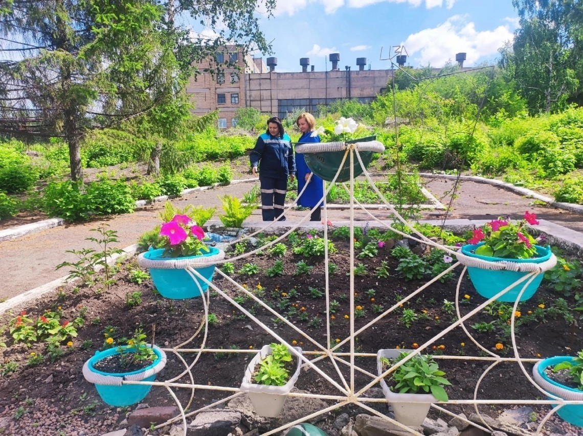 Художественно-эстетический смотр-конкурс "Цветущий завод"