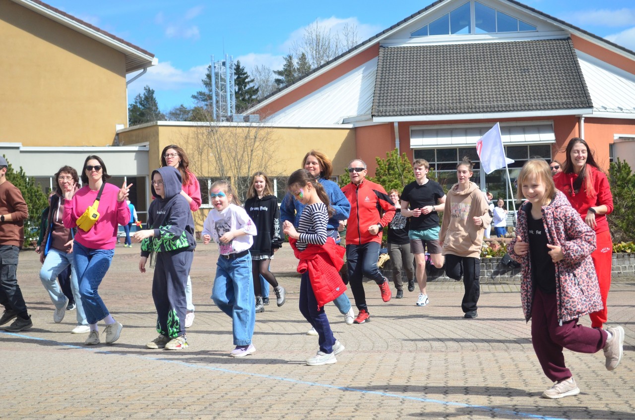 Семейный праздник "День Семьи Центра Алмазова" Семейный праздник "День Семьи Центра Алмазова"