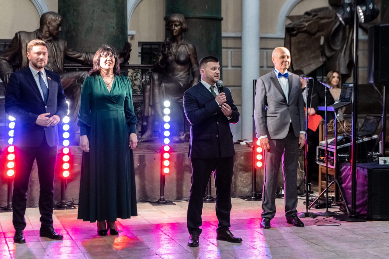 Благотворительный бал, посвященный году защитника отечества!