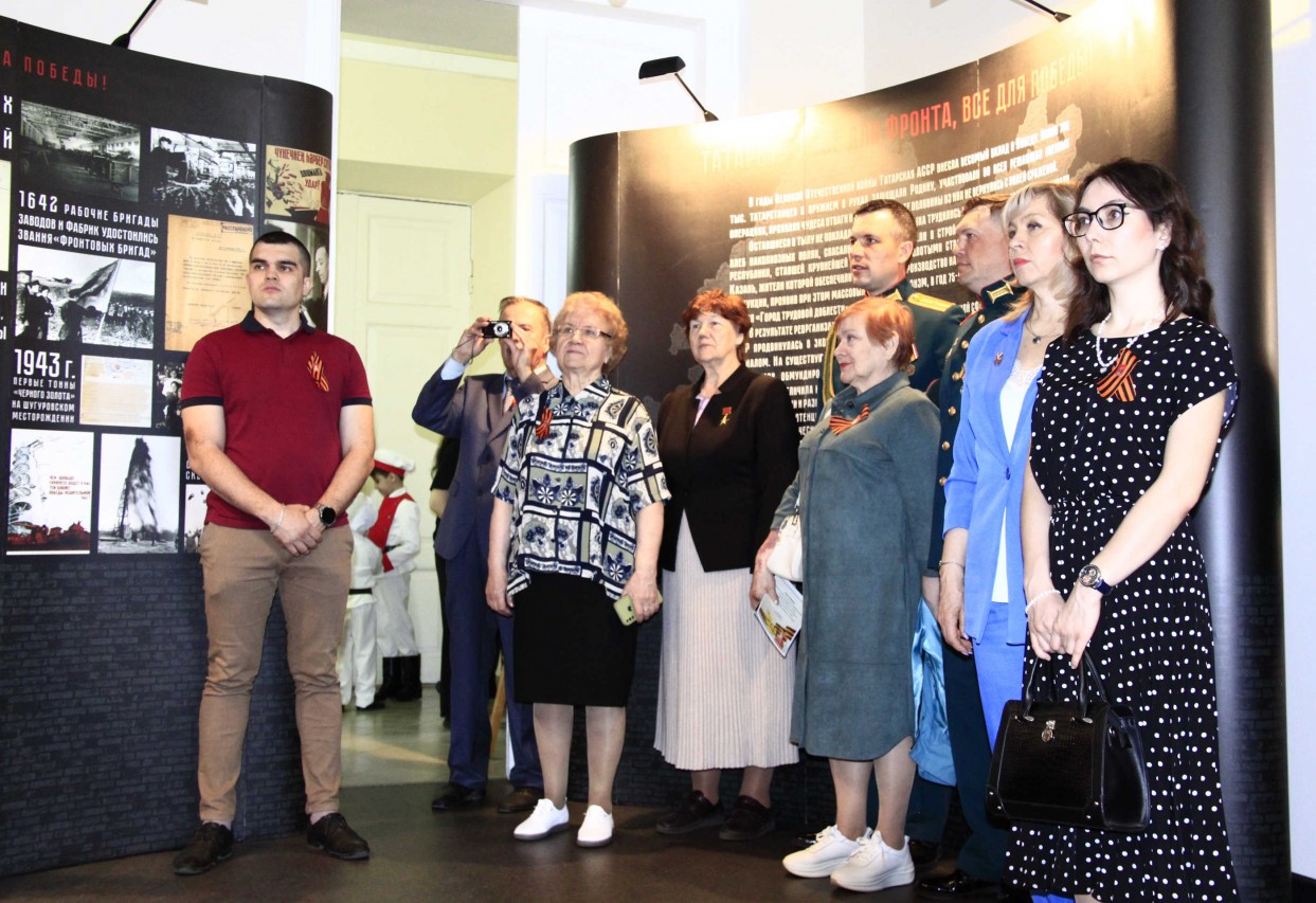 Медаль за бой, медаль за труд из одного металла льют.