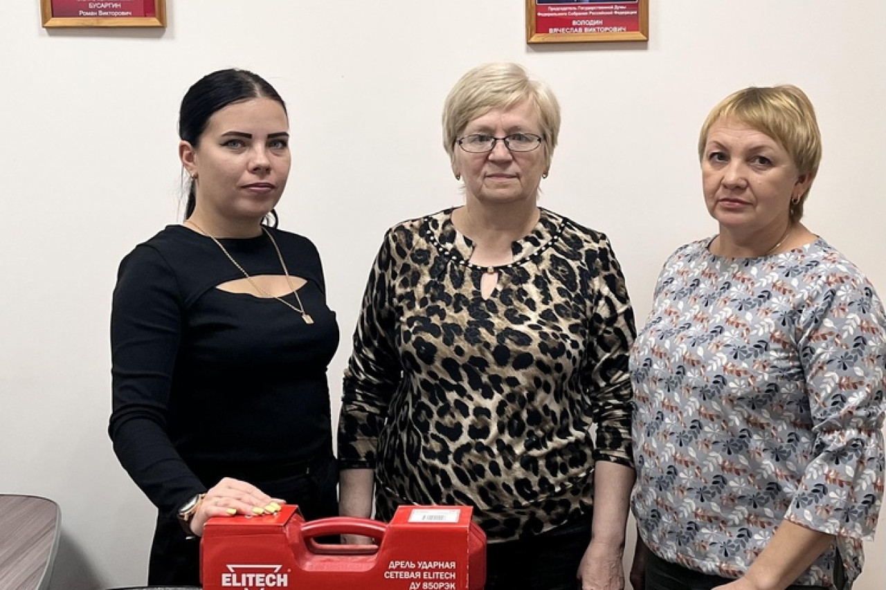 "СВОих не бросаем"