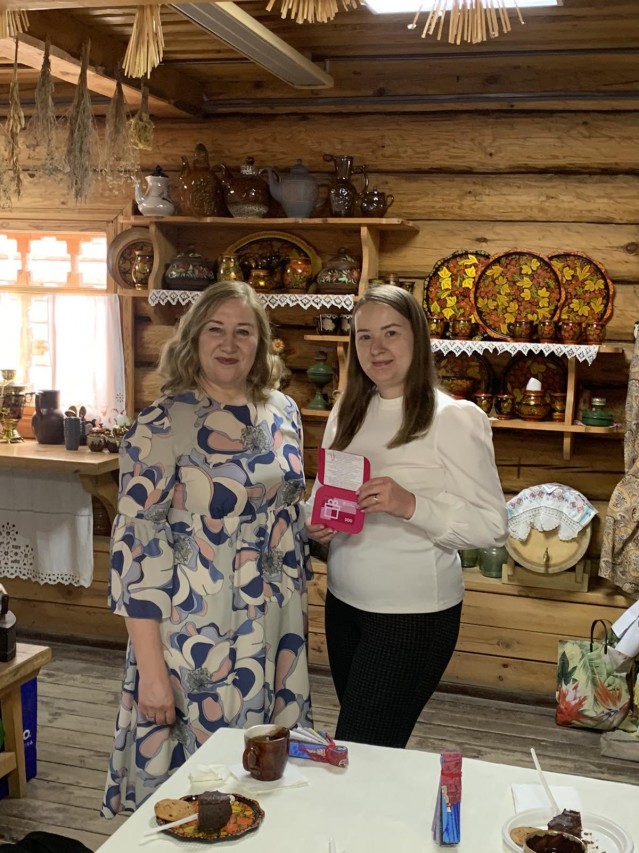 Жукова Лариса Юрьевна