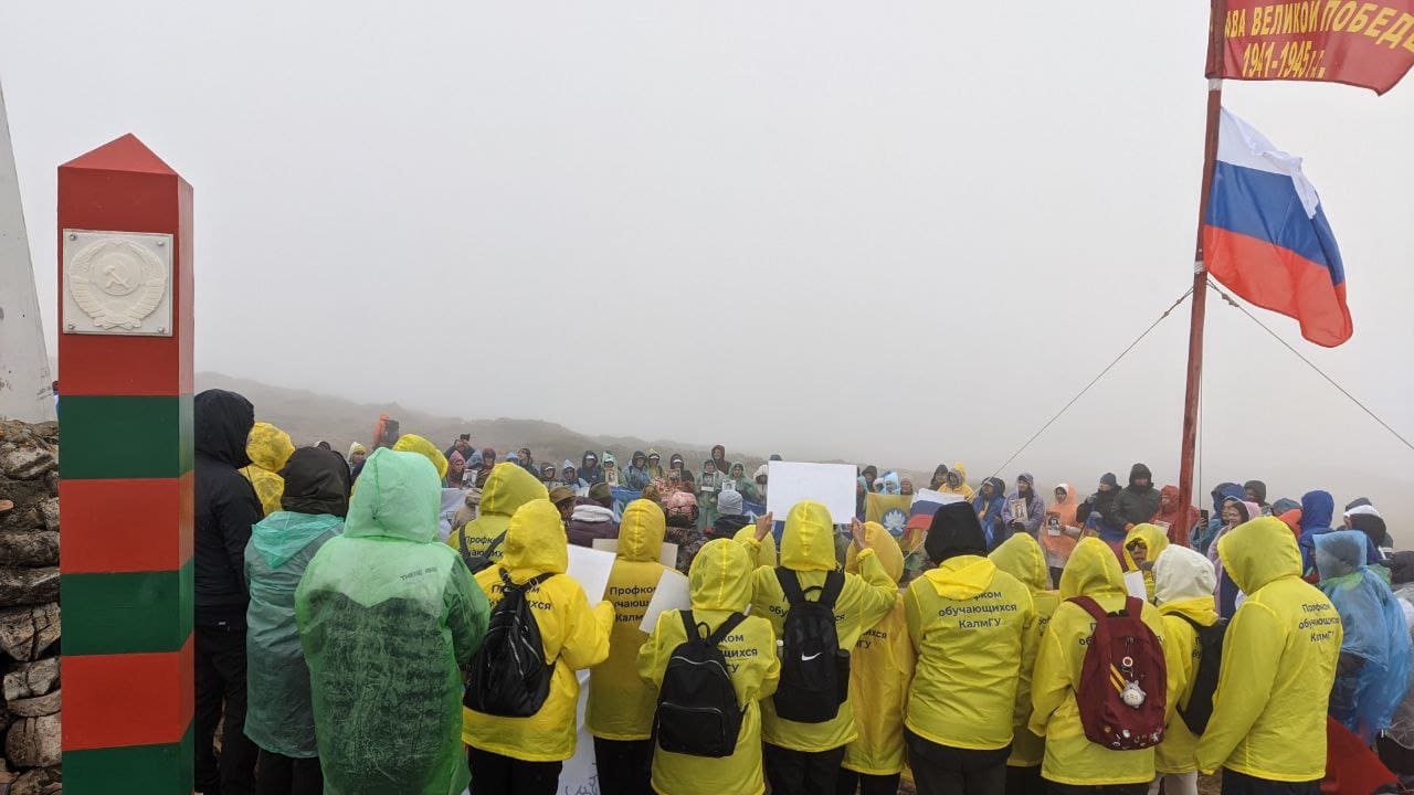 Патриотическая акция «Поклонимся великим тем годам!»