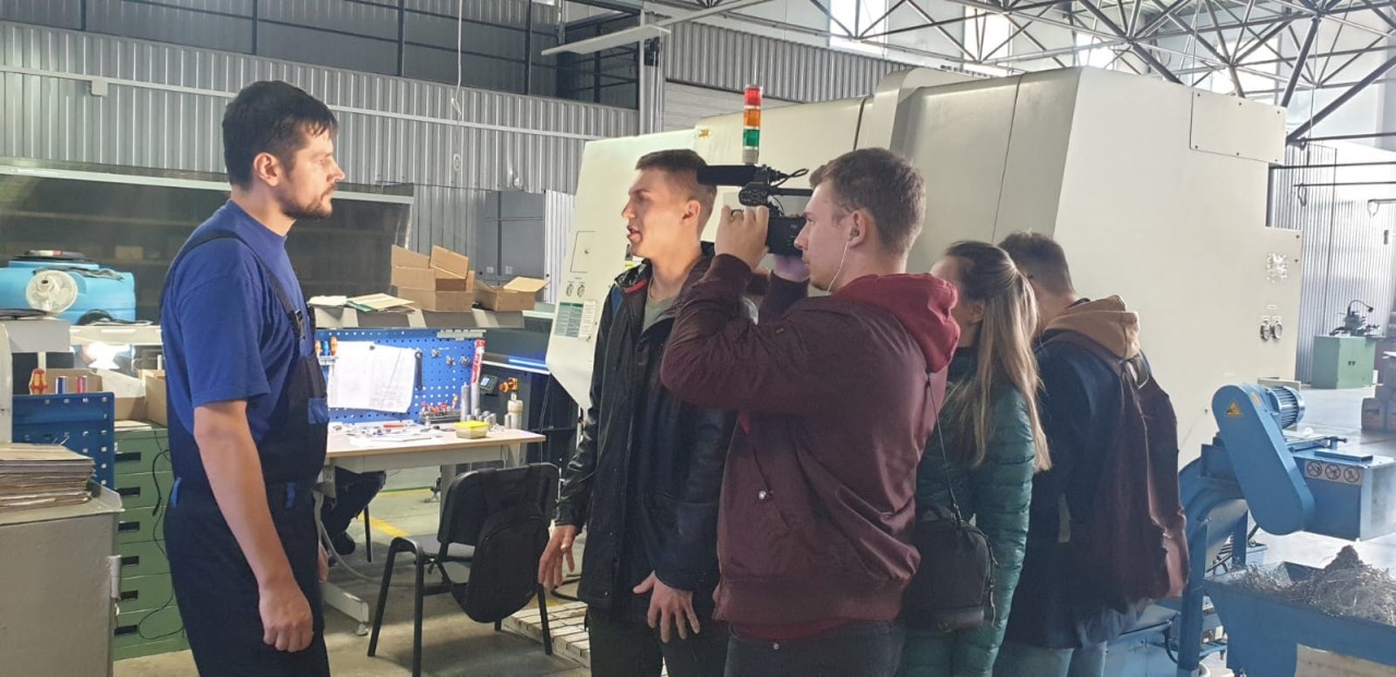 "Жизнь измеряется делами,а не годами"