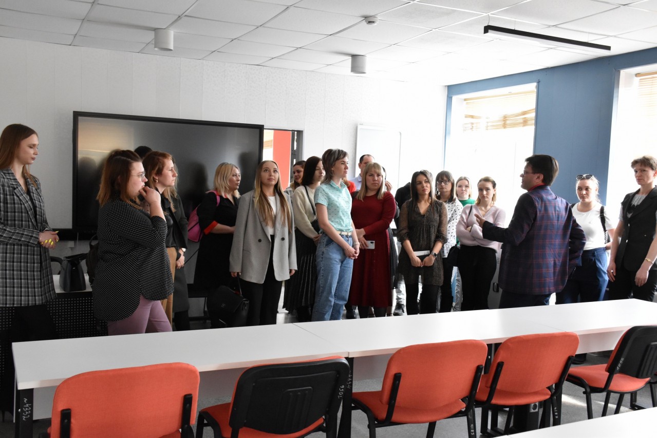 Сессия областного "Клуба молодых педагогов" Связь поколений