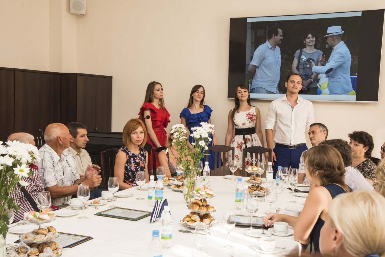 "Семья, любовь и верность"