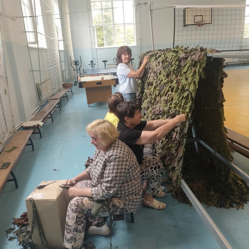"СВОих не бросаем"