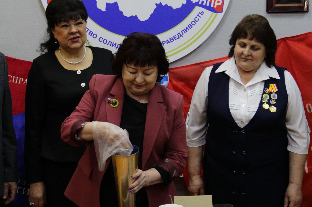 Нам завещано эту память хранить...