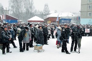 Жители Большой Ирбы вышли на митинг